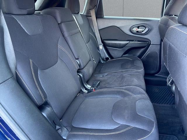 2015 Jeep Cherokee 4d SUV 4WD Latitude