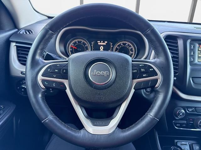 2015 Jeep Cherokee 4d SUV 4WD Latitude