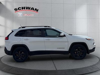 2015 Jeep Cherokee 4d SUV 4WD Altitude V6