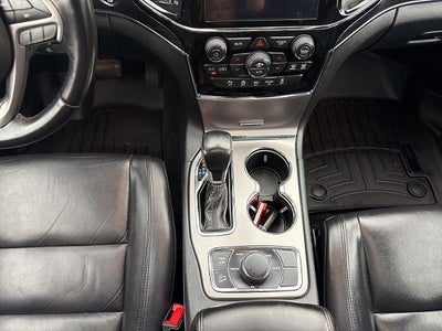 2020 Jeep Grand Cherokee 4d SUV 4WD Limited V6