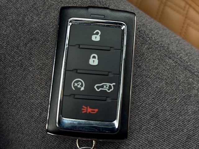 2023 Jeep Grand Cherokee L Summit Reserve 4x4