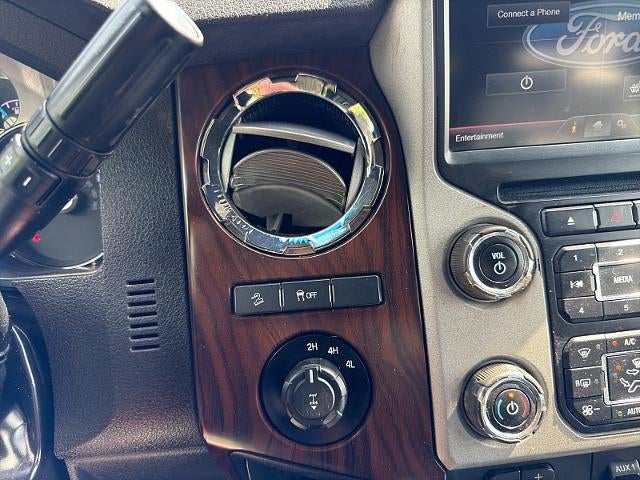 2015 Ford Super Duty F-250 SRW Crew Cab Lariat