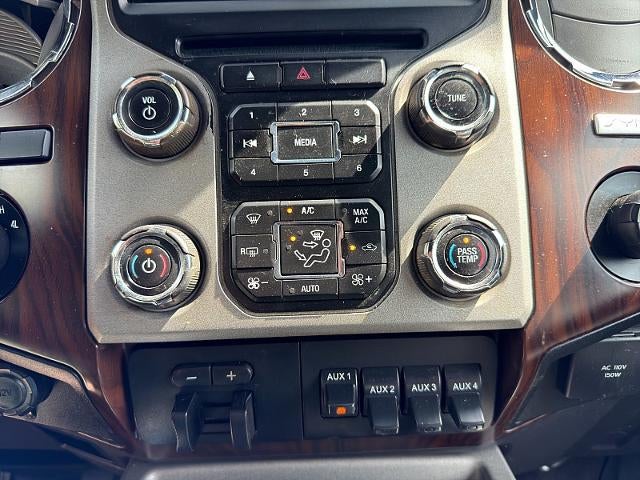 2015 Ford Super Duty F-250 SRW Crew Cab Lariat
