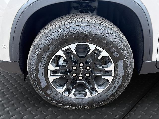 2027 GMC Acadia AT4