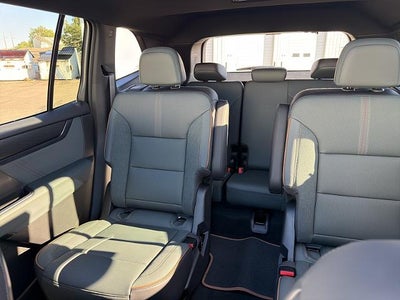 2027 GMC Acadia AT4
