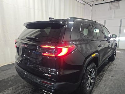 2025 GMC Acadia AWD AT4