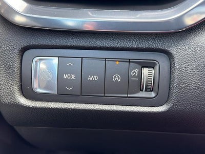 2025 GMC Acadia AWD AT4
