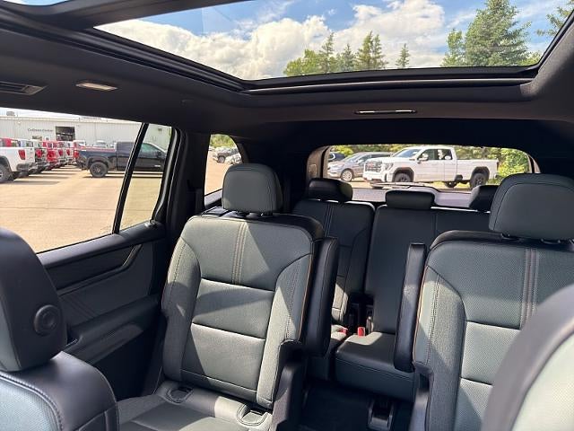 2025 GMC Acadia AWD AT4