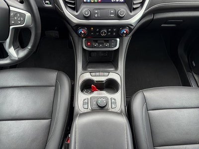 2022 GMC Acadia SLT