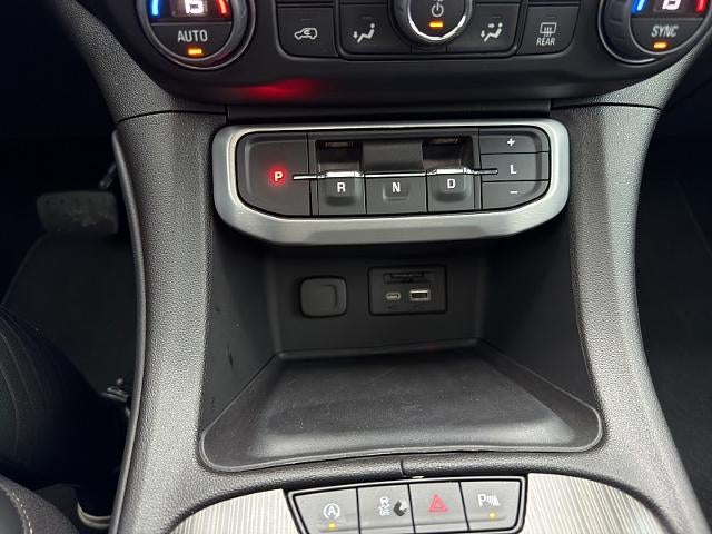 2022 GMC Acadia SLT