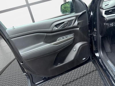 2022 GMC Acadia SLT