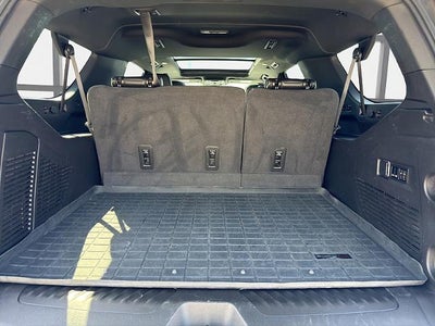 2022 GMC Yukon XL SLT