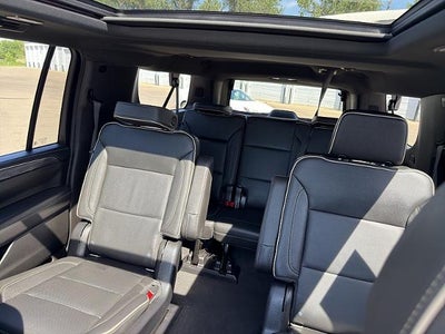 2022 GMC Yukon XL SLT