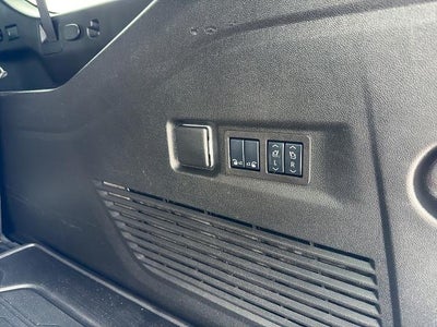 2025 GMC Yukon XL AT4
