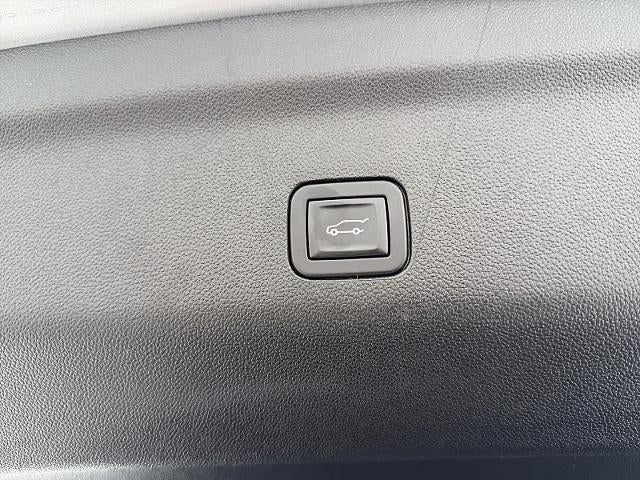 2025 GMC Yukon XL AT4