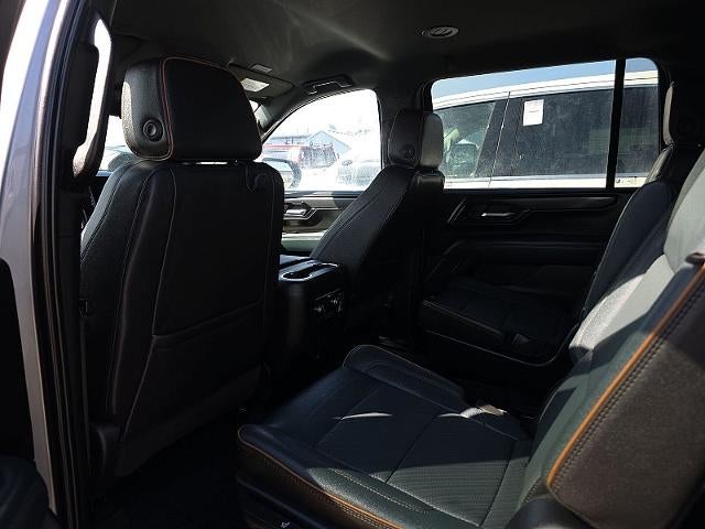 2025 GMC Yukon XL AT4