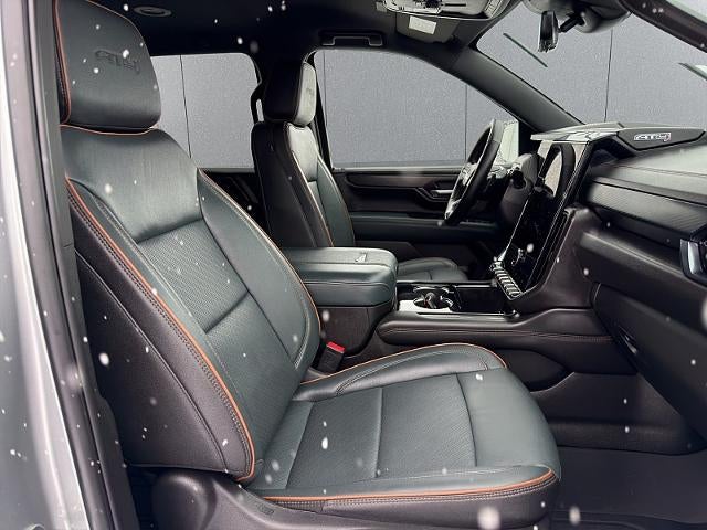 2025 GMC Yukon XL AT4