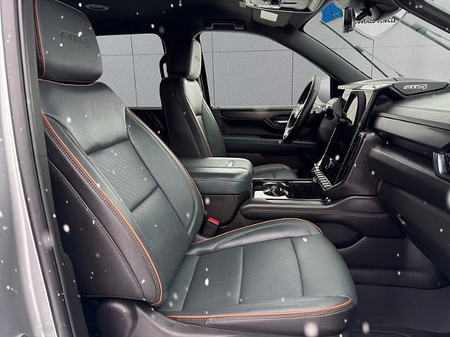 2025 GMC Yukon XL AT4