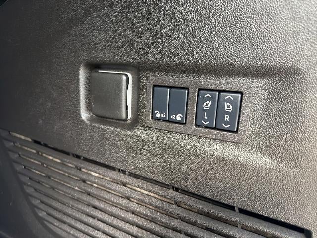 2025 GMC Yukon XL Denali Ultimate