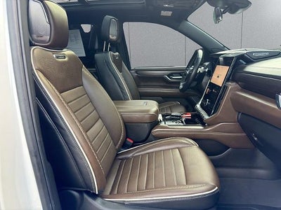 2025 GMC Yukon XL Denali Ultimate