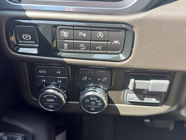 2025 GMC Yukon AT4 Ultimate