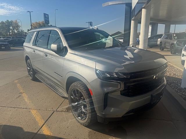 2023 Chevrolet Suburban RST