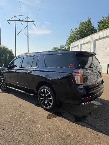 2022 Chevrolet Suburban RST