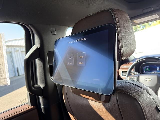 2023 Chevrolet Suburban High Country