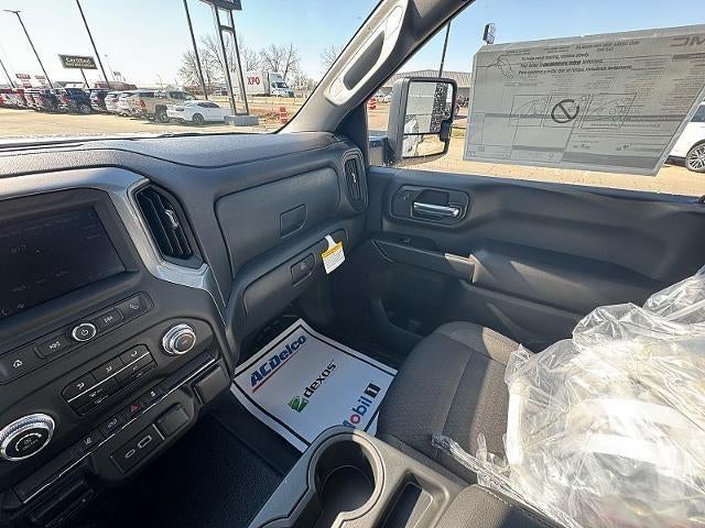 2025 GMC Sierra 2500 HD Pro