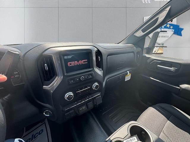 2025 GMC Sierra 2500 HD Pro