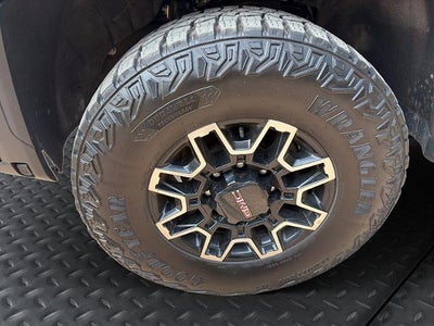 2025 GMC Sierra 2500 HD AT4X