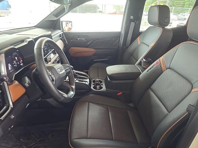 2024 GMC Canyon 4WD AT4