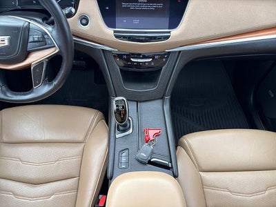 2018 Cadillac XT5 Platinum AWD