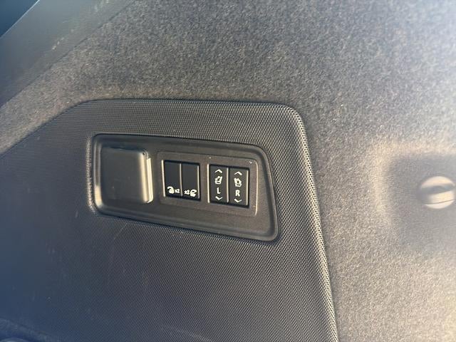 2024 Cadillac Escalade 4WD Premium Luxury
