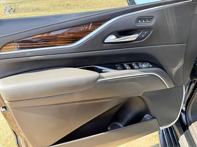 2023 Cadillac Escalade ESV 4WD Premium Luxury