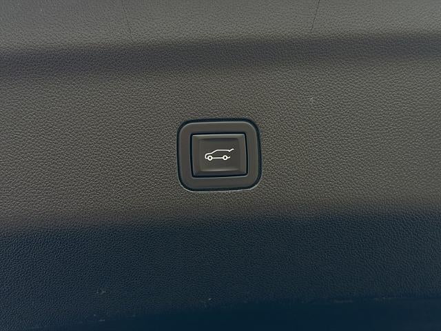 2023 Cadillac Escalade ESV 4WD Sport Platinum