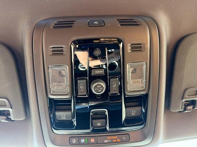 2025 Cadillac Escalade 4WD Premium Luxury