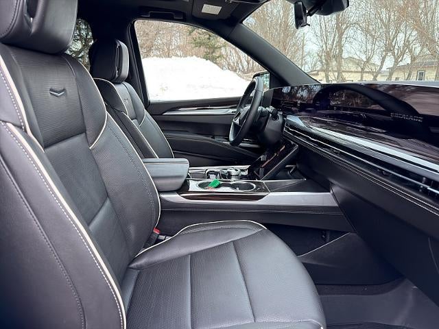 2025 Cadillac Escalade ESV 4WD Premium Luxury