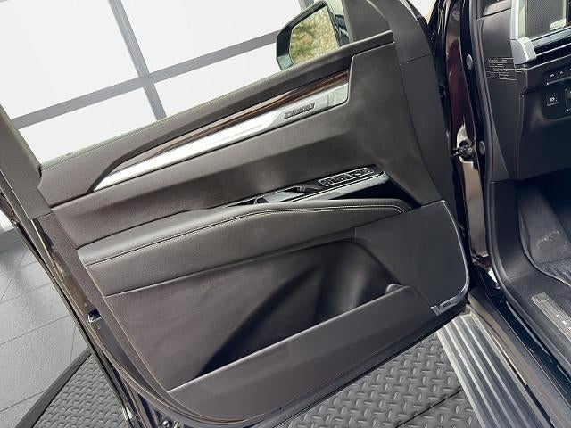 2025 Cadillac Escalade ESV 4WD Premium Luxury