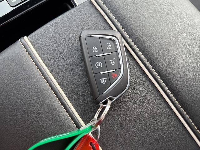 2025 Cadillac Escalade ESV 4WD Premium Luxury