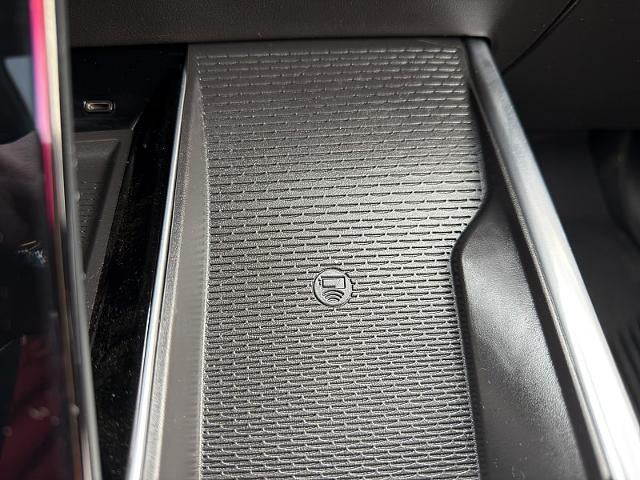 2025 Cadillac Escalade ESV 4WD Premium Luxury