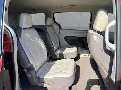 2017 Chrysler Pacifica 4d Wagon Touring-L