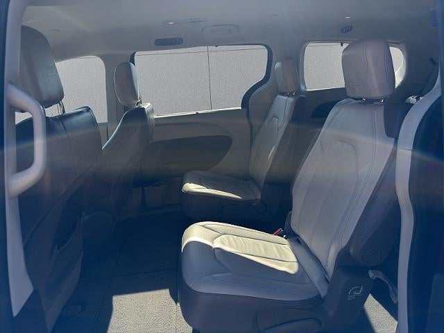 2017 Chrysler Pacifica 4d Wagon Touring-L