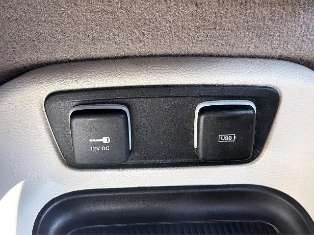 2017 Chrysler Pacifica 4d Wagon Touring-L