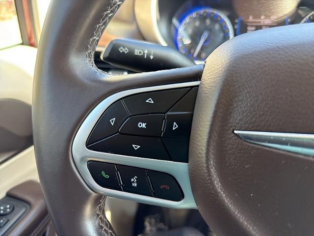 2017 Chrysler Pacifica 4d Wagon Touring-L