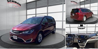 2017 Chrysler Pacifica 4d Wagon Touring-L
