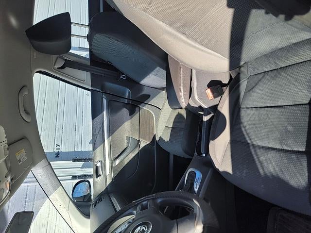 2010 Volkswagen Jetta 4d 2.5 S Auto