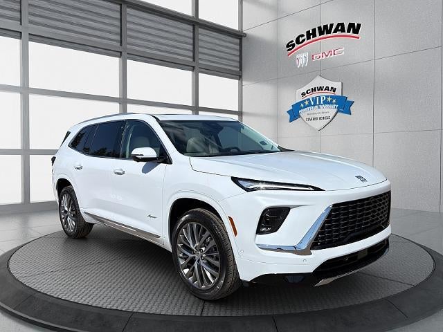 2026 Buick Enclave Avenir AWD's photo