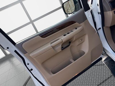 2014 Nissan Armada 4d SUV 4WD SL