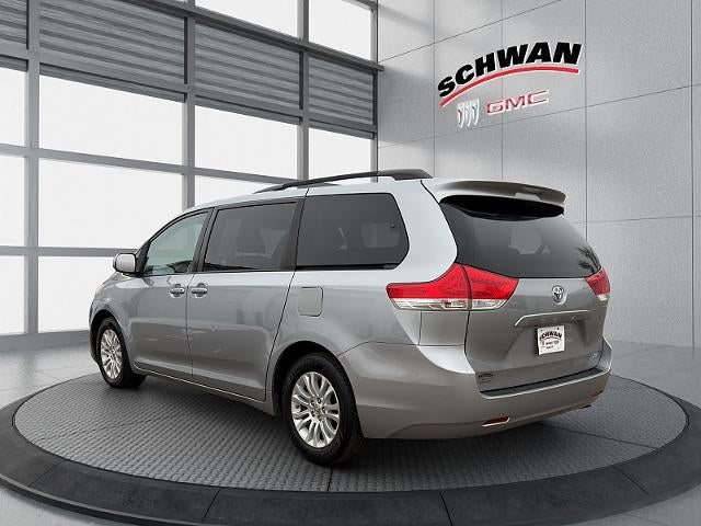 2014 Toyota Sienna 4d Wagon XLE